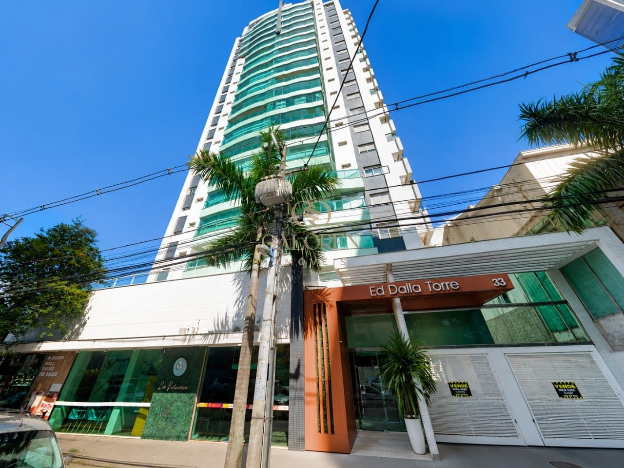 Apartamento 124 m² Privativos | 3 Suítes | Sacada Gourmet | 2 Vagas | Zona 01