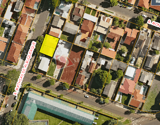 Casa à venda em Maringá, Zona 03, com 3 quartos, com 190.77 m²
