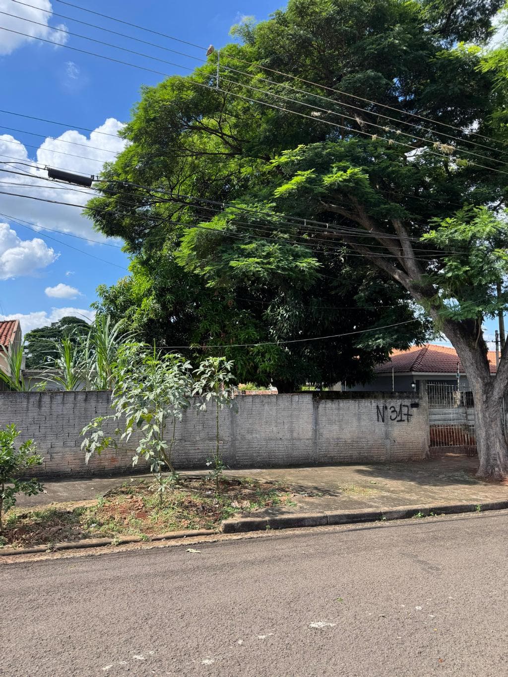 Terreno à venda em Maringá, Jardim Alvorada, com 525 m²