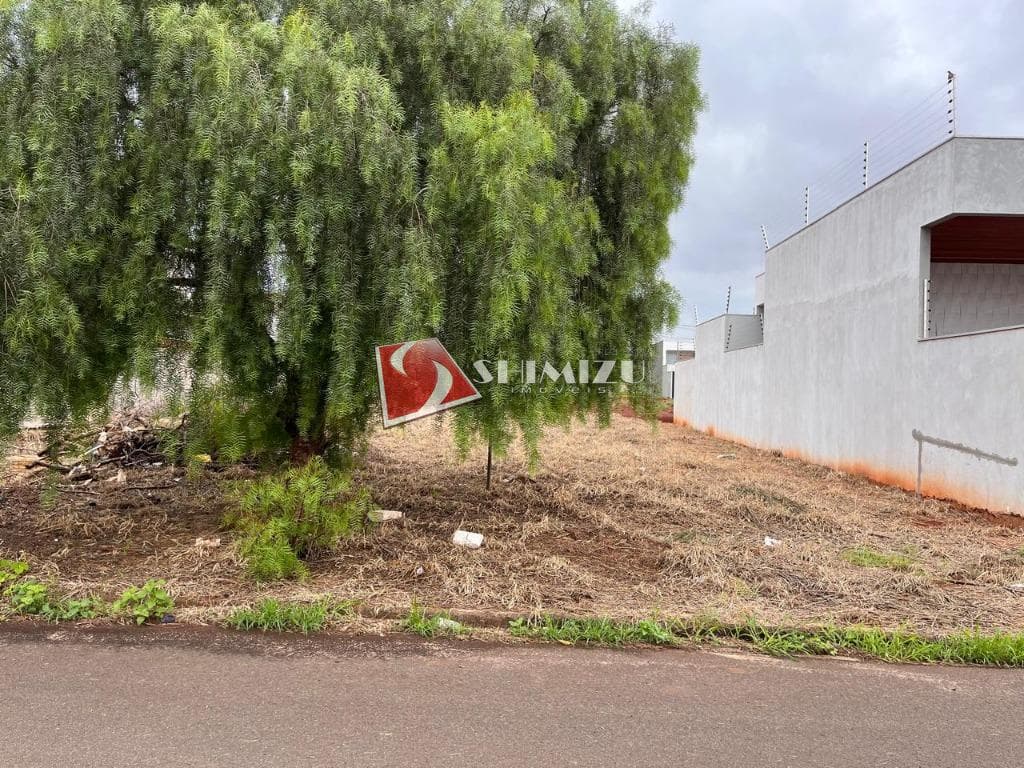 Terreno à venda em Maringá, Jardim Oriental, com 400 m²