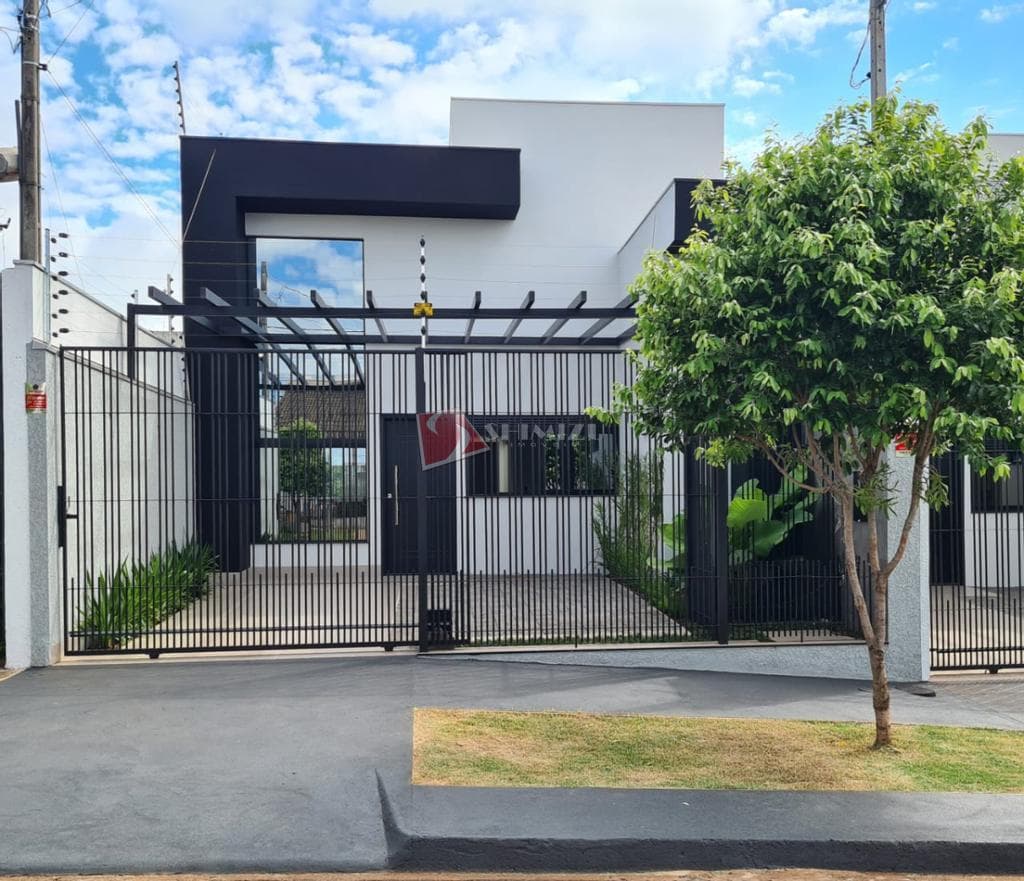 Casa à venda em Maringá, Jardim Paulista III, com 3 quartos, com 90 m²