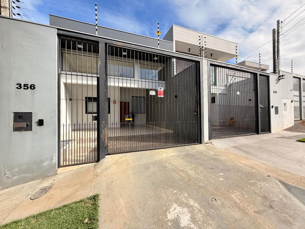 Casa à venda em Maringá, Jardim São Silvestre, com 3 quartos, com 153.69 m²