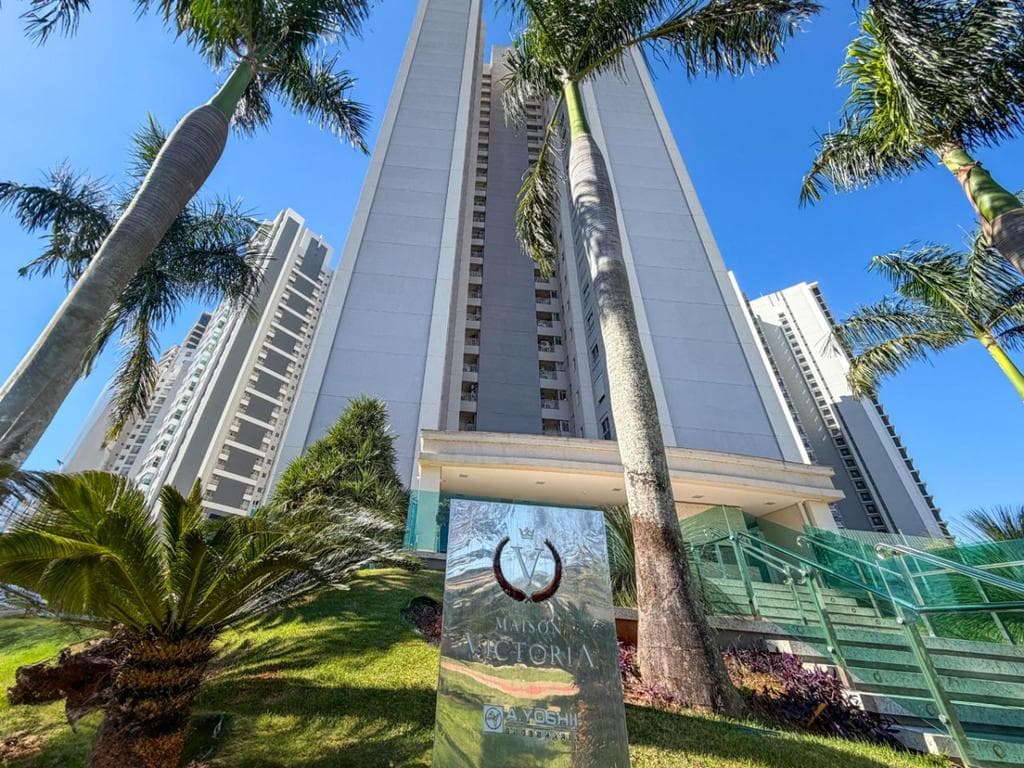 Apartamento com 179.71 m² e 3 Suites à Venda na Zona 08 - Maringá