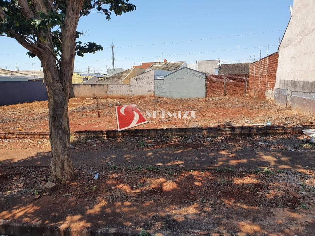 Terreno à venda em Maringá, Jardim Oriental, com 400 m²