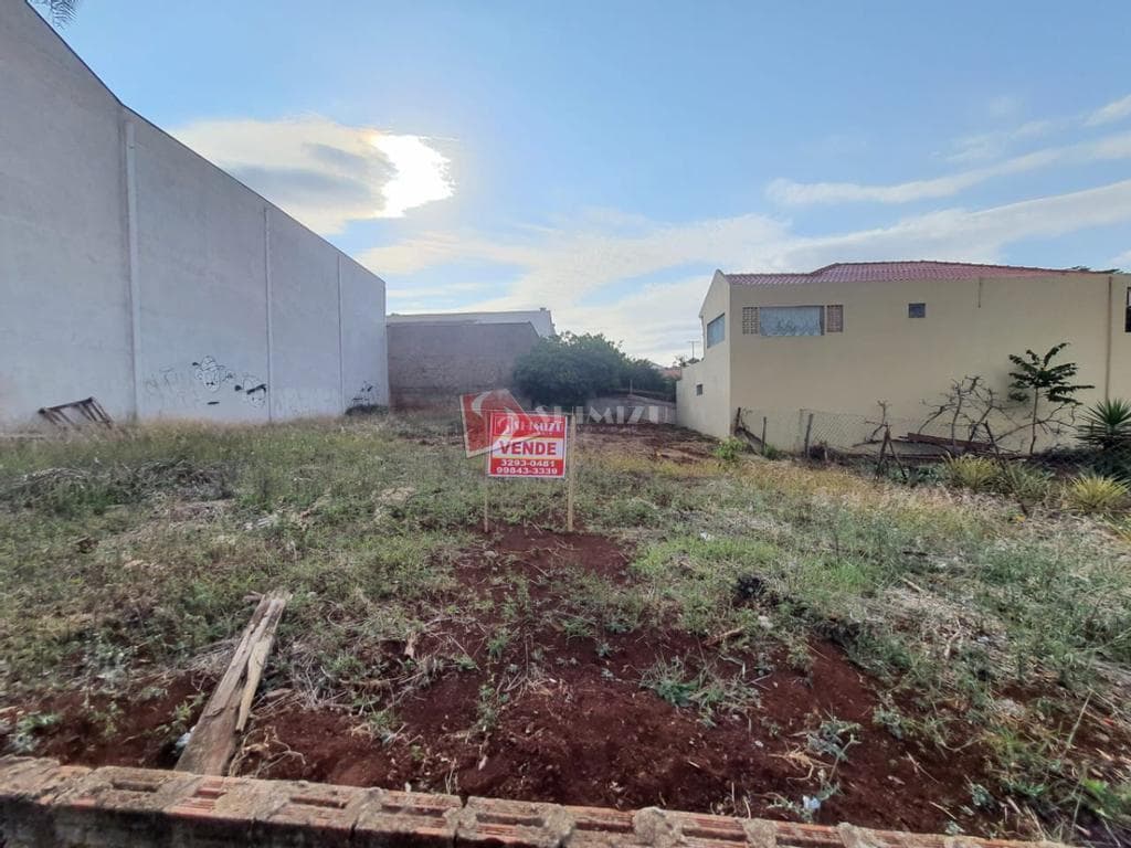 Terreno à venda em Maringá, Jardim Olímpico, com 384 m²