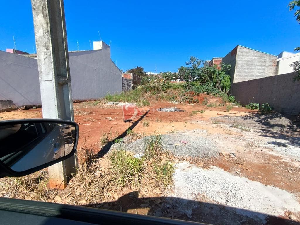 Terreno à venda no EcoValley, com 15,00m de frente, plano, Sarandi/PR – 322,50 m²