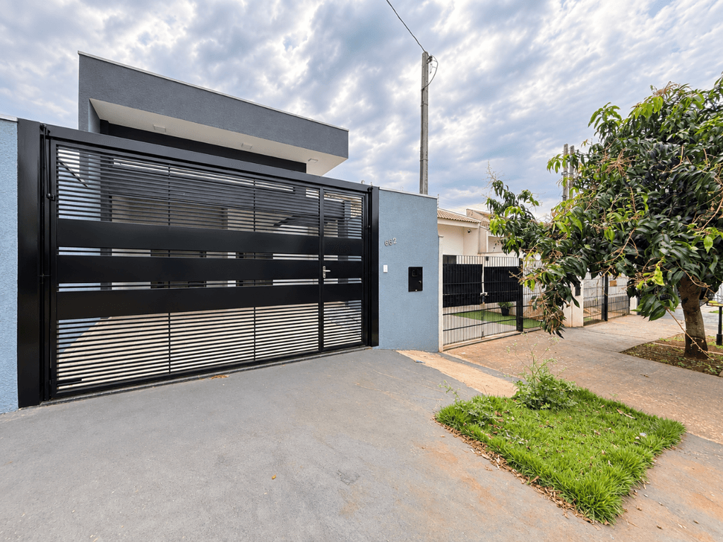 Casa à venda em Maringá, Jardim Monte Rei, com 3 quartos, com 104.94 m²