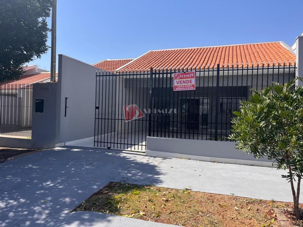 Casa à venda em Maringá, Jardim Oriental, com 3 quartos, com 117 m²