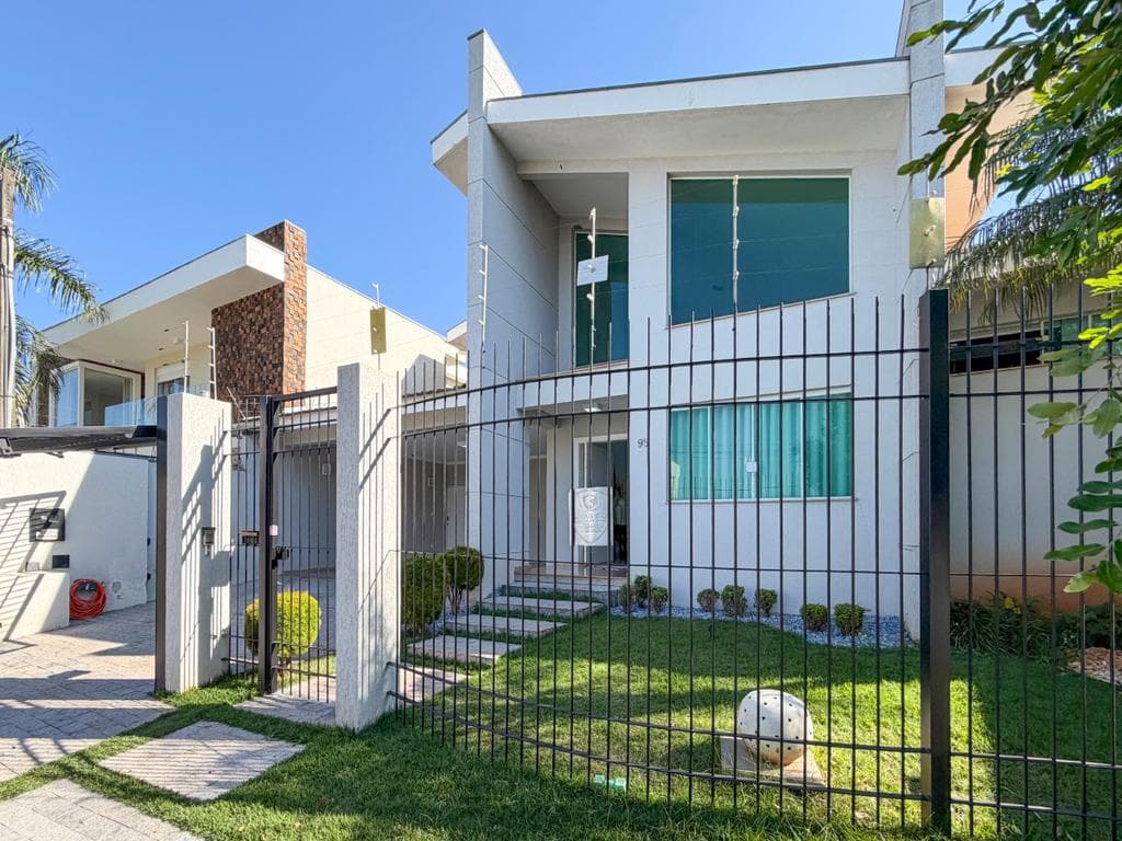 Casa à venda em Maringá, Jardim Cidade Monções, com 4 quartos, com 350 m²
