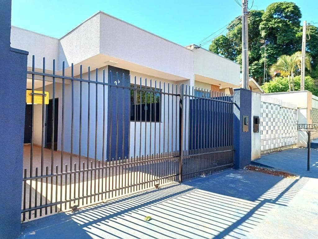 Casa à venda em Paiçandu, Centro, com 2 quartos, com 64.96 m²