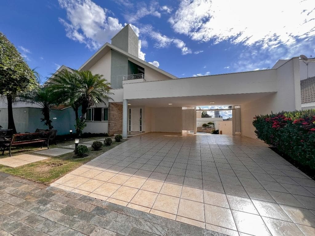 Sobrado com 548.05 m² e 4 Suites à Venda na Zona 08 - Nashiville Residence - Maringá
