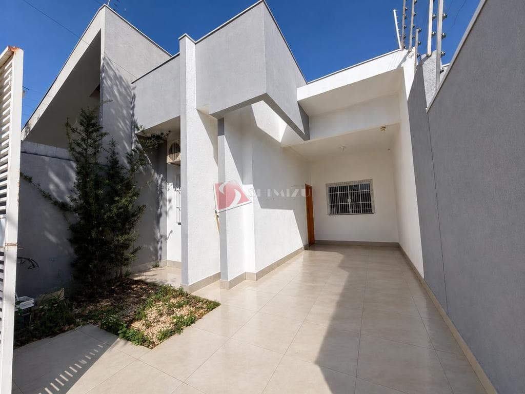 Linda casa toda mobiliada, com  8 placas solar, 2 ar condicionados