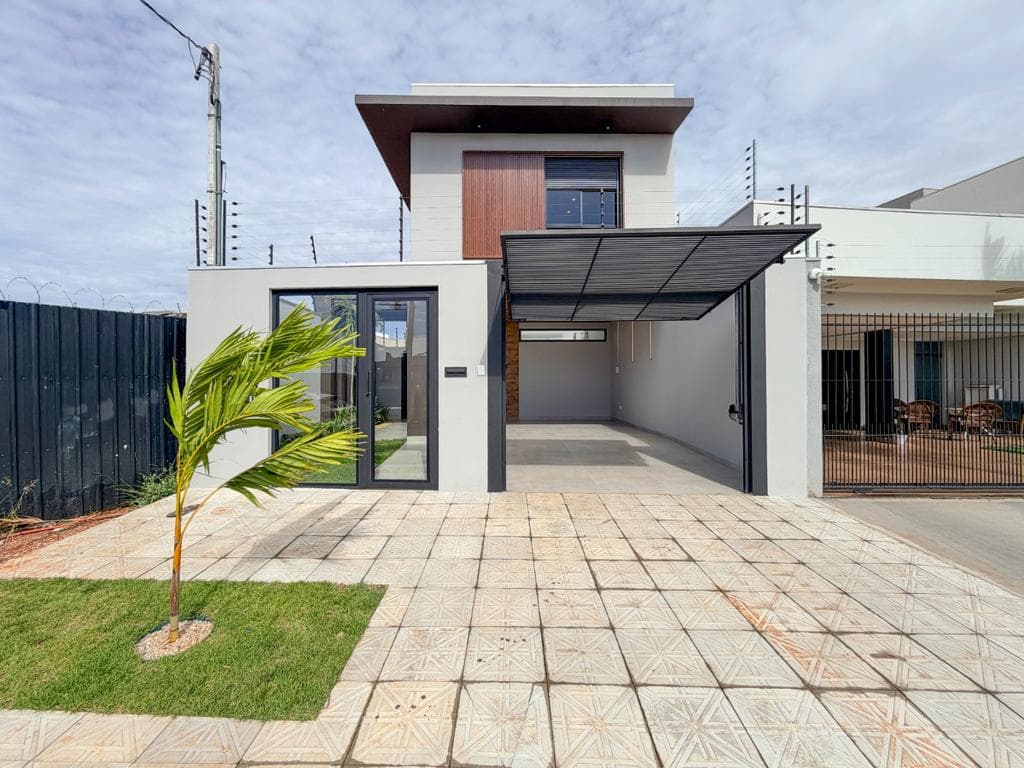 Sobrado à venda em Maringá, Bom Jardim, com 3 suítes, com 186 m²