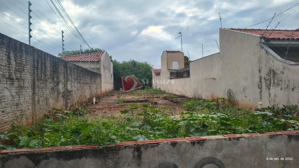 Terreno à Venda na Vila Esperança | 256,75 m² Próximo à UEM