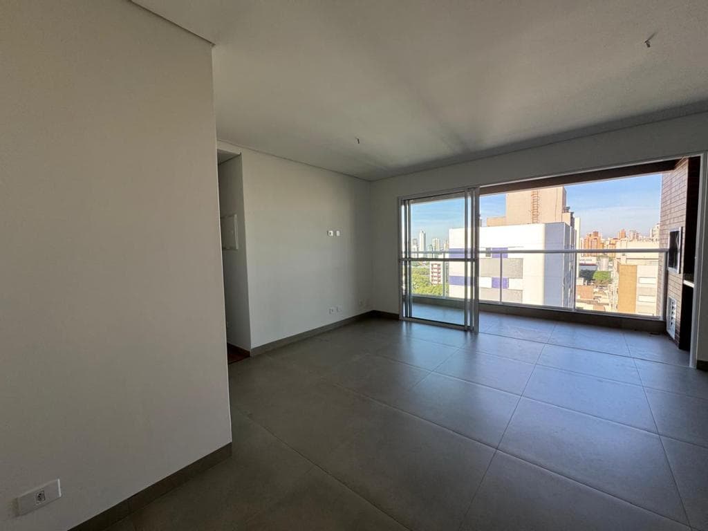 Apartamento com 100.91 m² e 3 Quartos à Venda na Zona 07 - Maringá