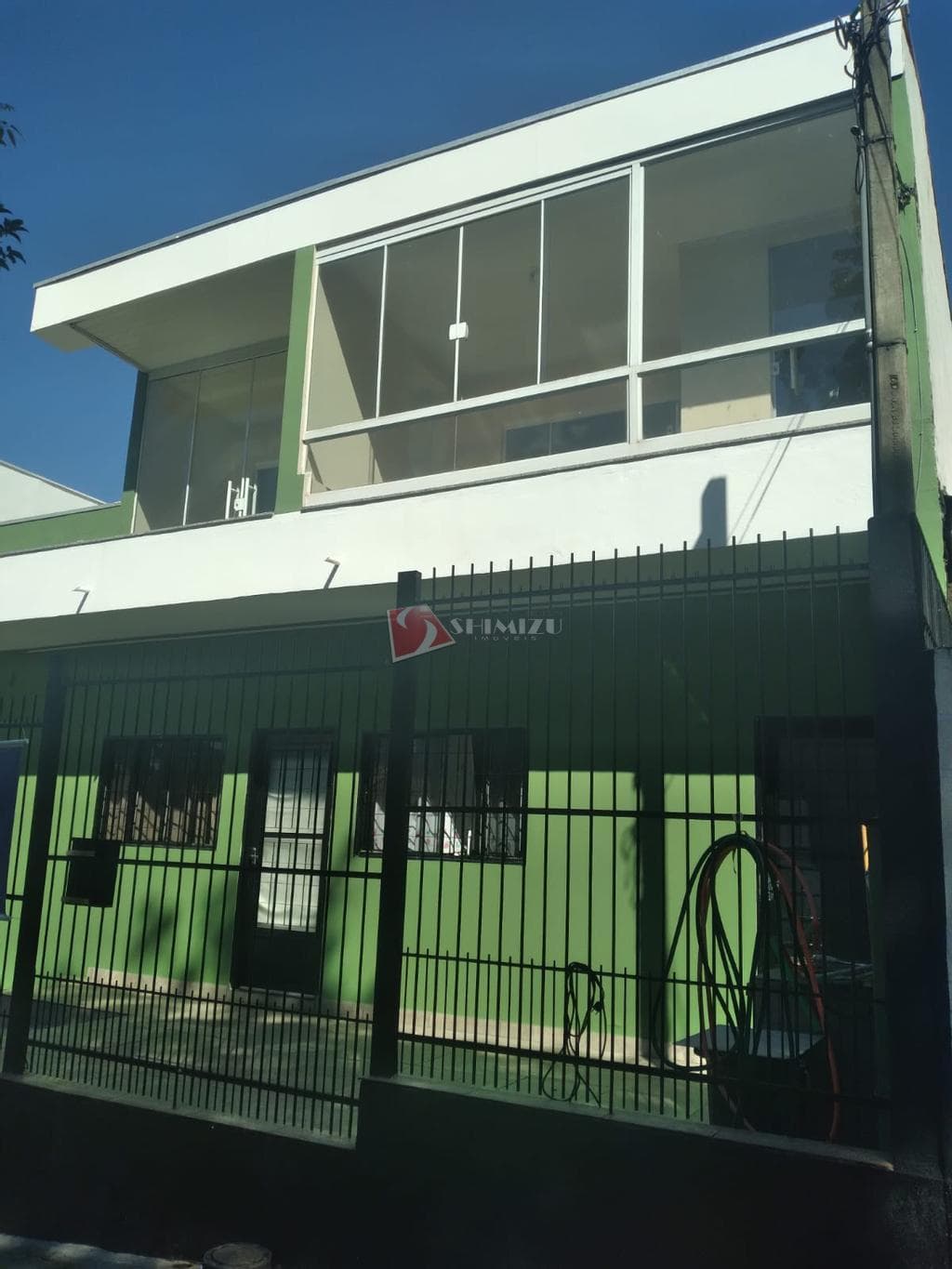 Casa à venda em Maringá, Jardim Imperial II, com 4 quartos, com 256 m²