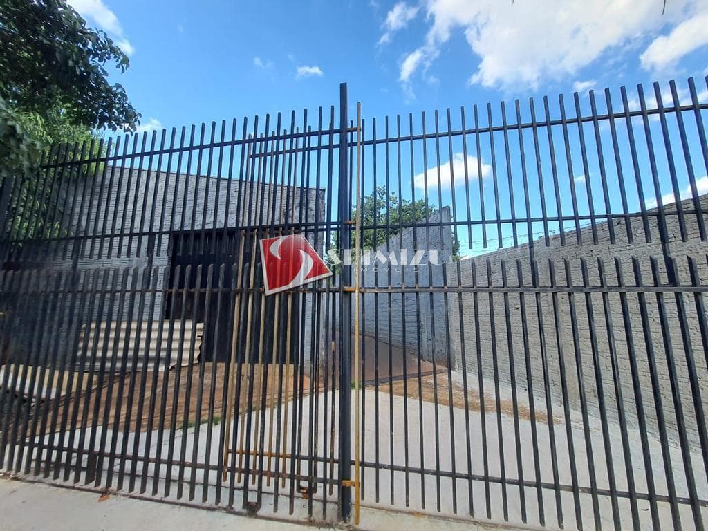 Salão à venda em Maringá, Jardim Dias I, com 103 m²