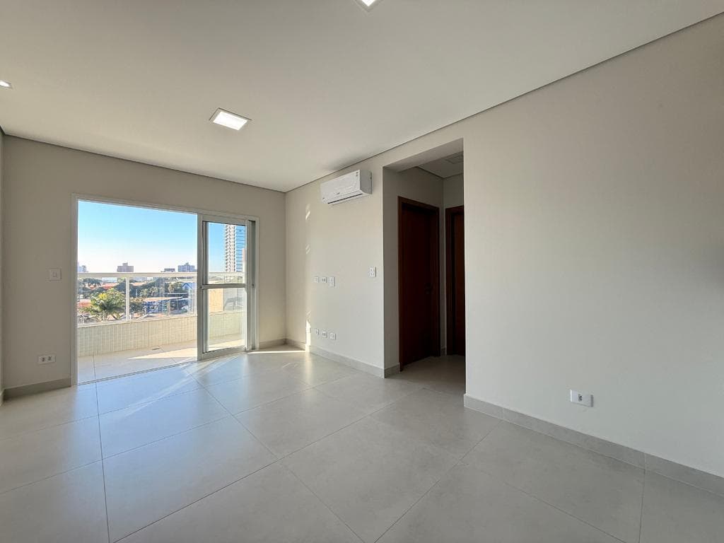 Apartamento à venda em Maringá, Zona 01, com 2 quartos, com 73 m², Condomínio Portal de Rochdale