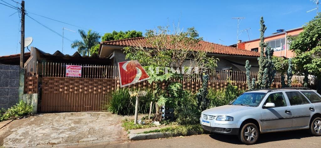 Casa à venda em Maringá, Jardim Alvorada, com 3 quartos, com 190 m²