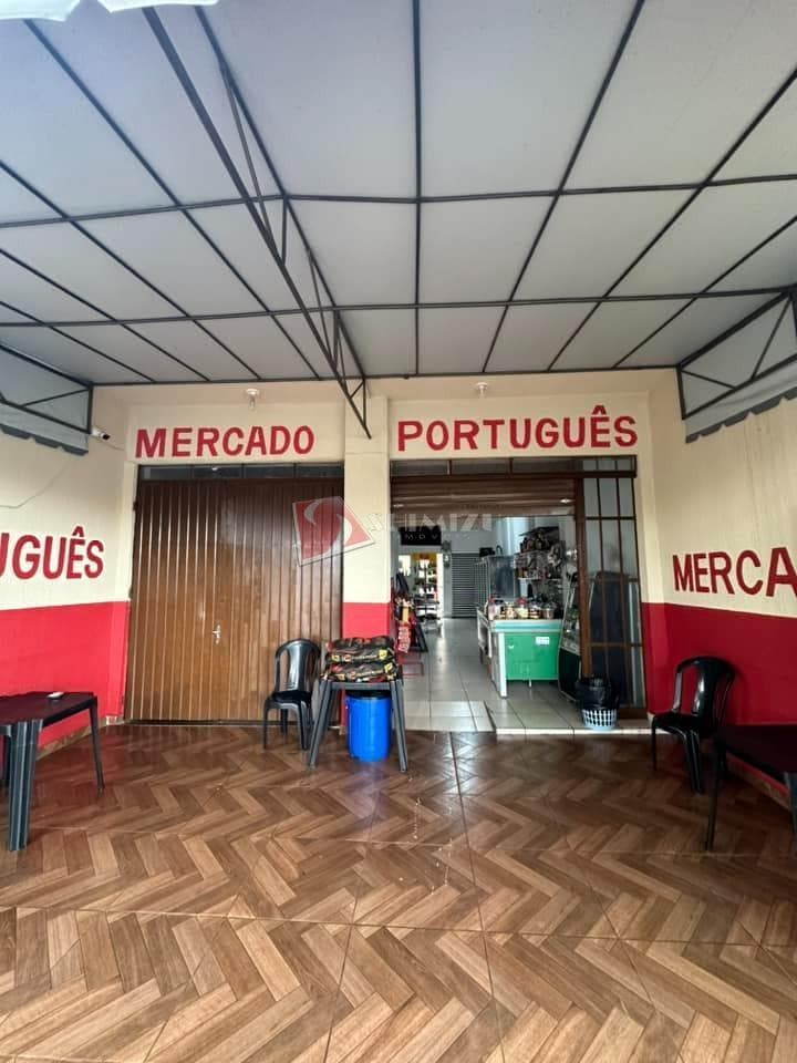 Prédio à venda em Maringá, Loteamento Madrid, com 238.22 m²