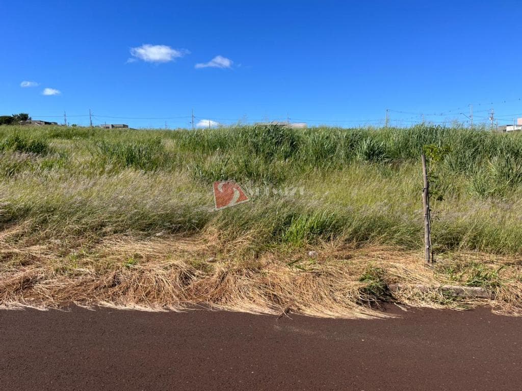 Terreno à venda em Marialva, Centro, com 300 m²