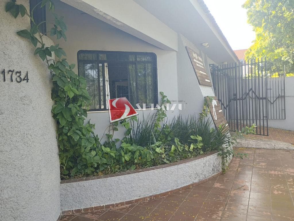Casa à venda em Maringá, Zona 05, com 5 quartos, com 291.66 m²