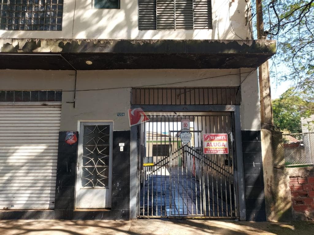 1 Salão Comercial+ Apartamento Sobreloja+ Casa nos Fundos a venda em Maringá, Vila Nova