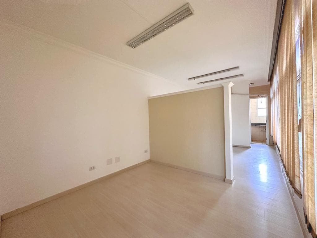 Sala à venda em Maringá, Zona 01, com 40.98 m², Edifício Albert Sabin