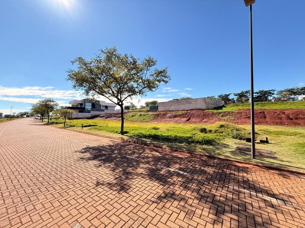 Terreno à venda em Maringá, Jardins de Monet Residence, com 518.2 m²