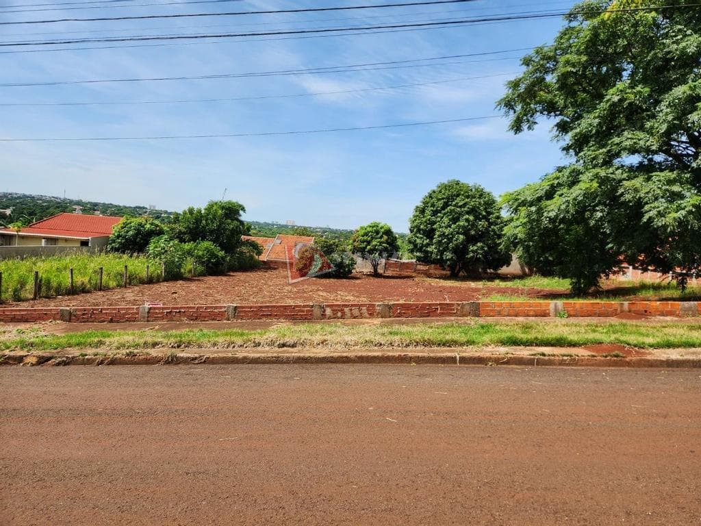 Terreno à venda em Maringá, Jardim Andrade
