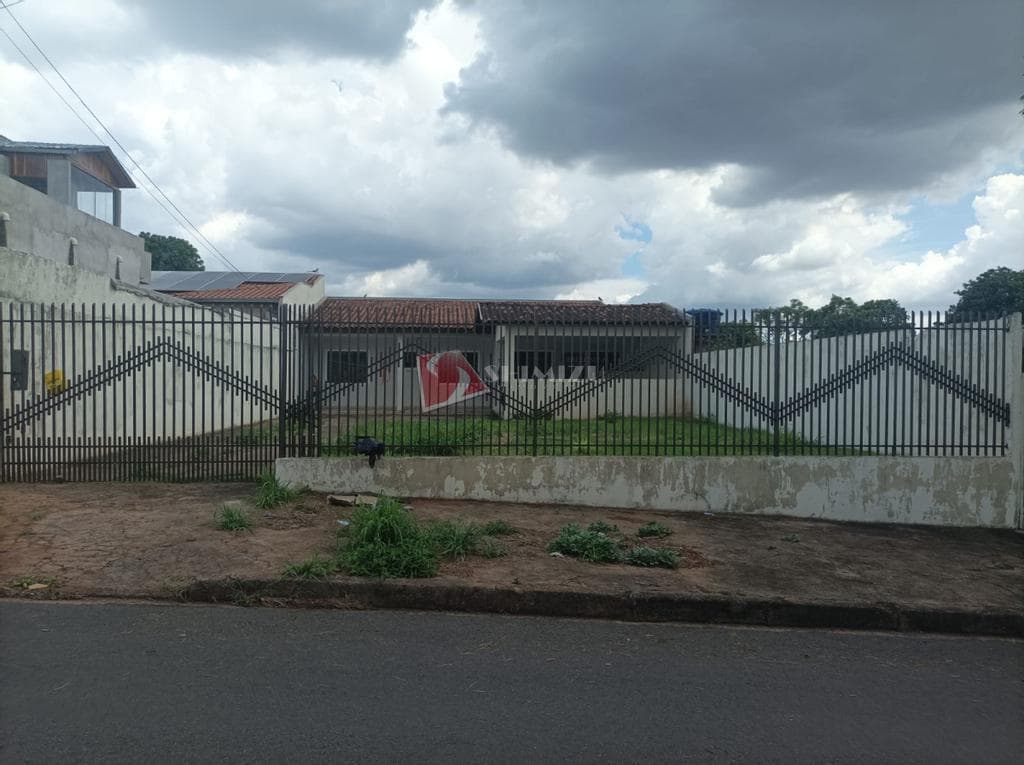 Casa à venda em Maringá, Parque das Laranjeiras, com 2 quartos, com 109.58 m²