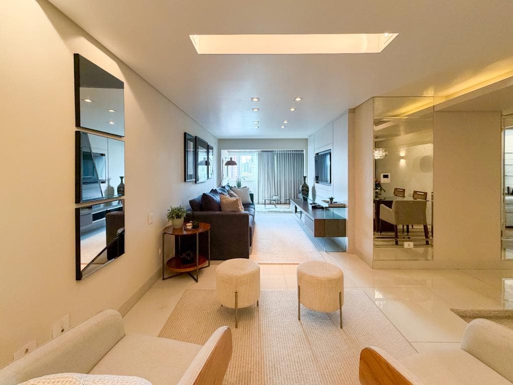 Apartamento à venda em Maringá, Zona 01, com 3 quartos, com 154.03 m²