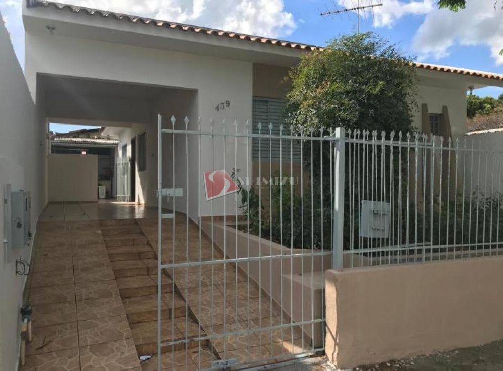 Casa à venda em Maringá, Jardim Alvorada, com 2 quartos, com 100 m²