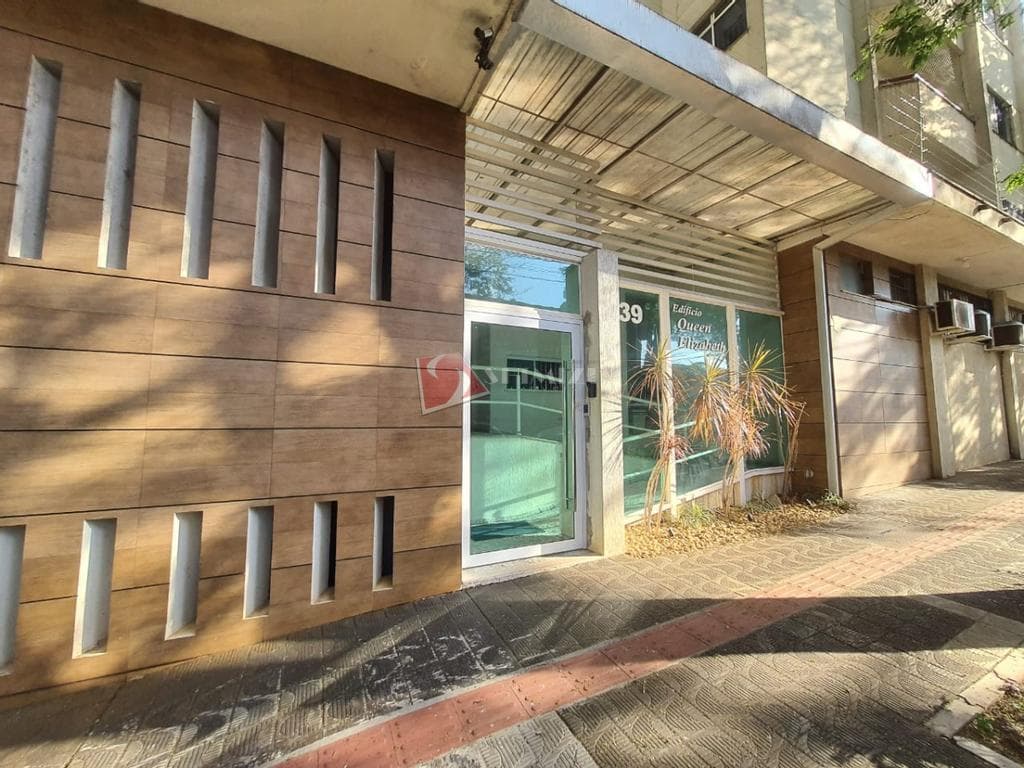 Apartamento EDIFICIO QUEEN ELIZABETH à venda em Maringá, Zona 04, com 3 quartos (suite), 104m² priva
