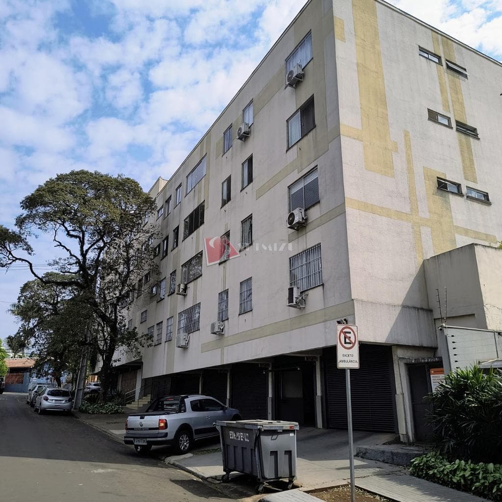 Apartamento à venda em Maringá, Zona 04, com 3 quartos, com 94.21 m², Condomínio Edifício Areluz