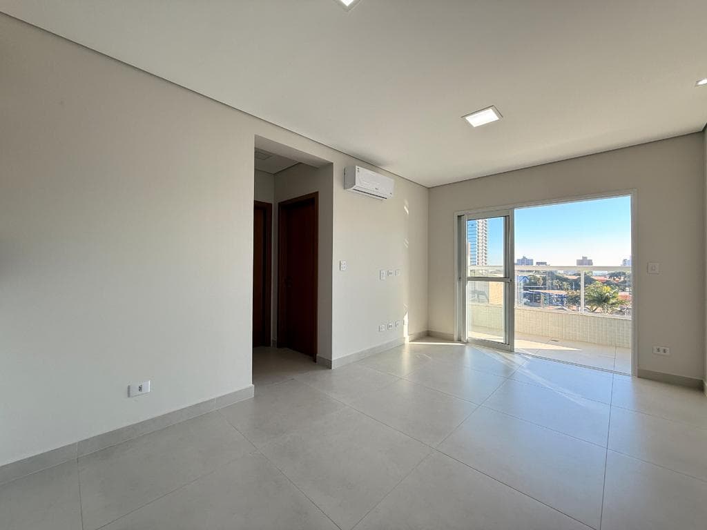 Apartamento à venda em Maringá, Zona 01, com 2 quartos, com 73 m², Condomínio Portal de Rochdale