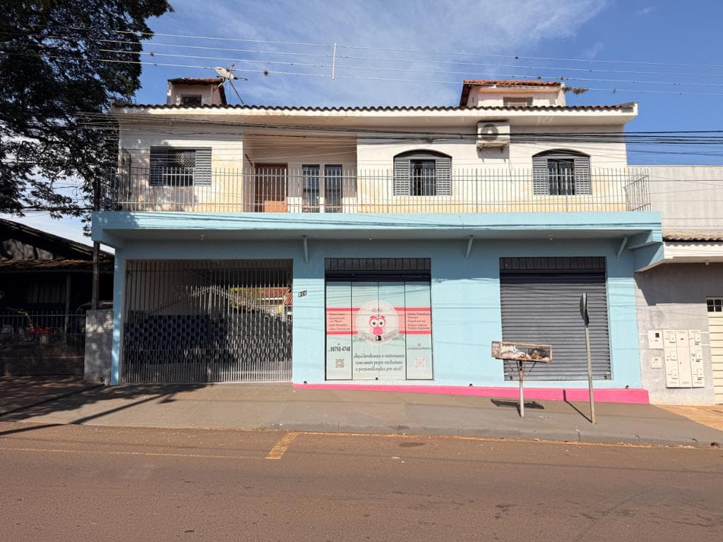 Sobrado à venda em Maringá, Vila Morangueira, com 4 quartos, com 424.56 m²