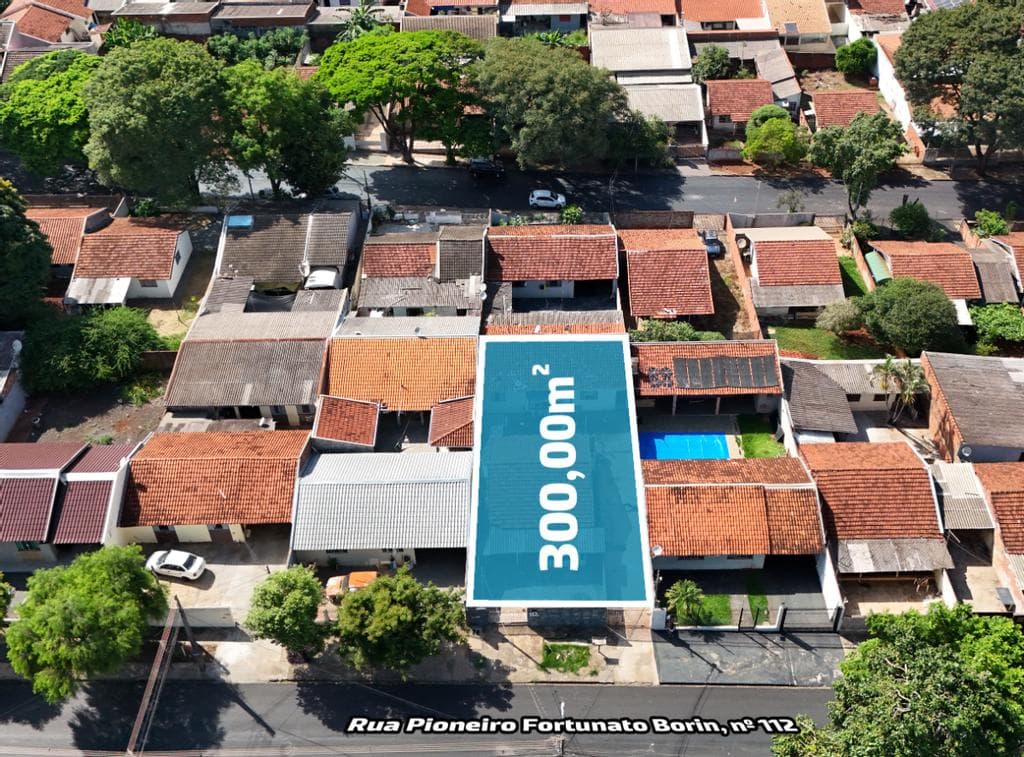 Terreno à venda em Maringá, Conjunto Habitacional Requião, com 300 m²