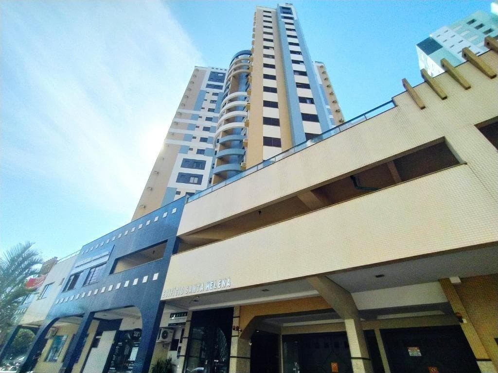 Apartamento à venda em Maringá, Zona 01, com 1 quarto, com 45 m², Santa Helena