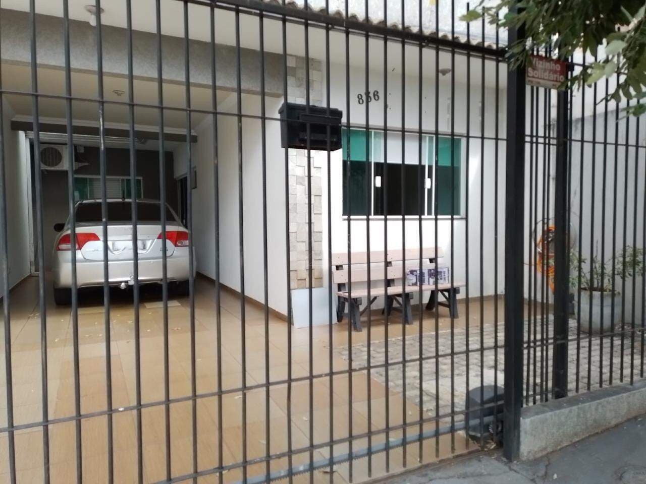 Casa à venda no Residencial Bim com 3 quartos, Quintal Amplo, Churrasqueira e Garagem Para 3 Carros