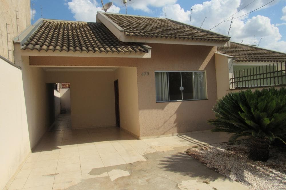 Casa/Sobrado Casa em Maringá