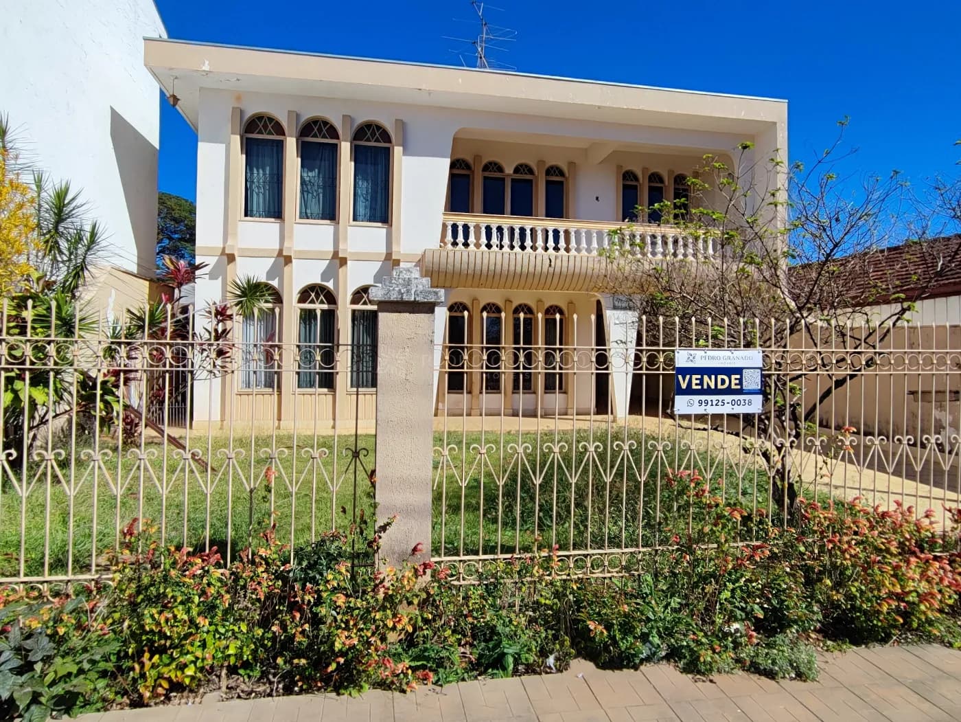 Casa/Sobrado Sobrado em Maringá