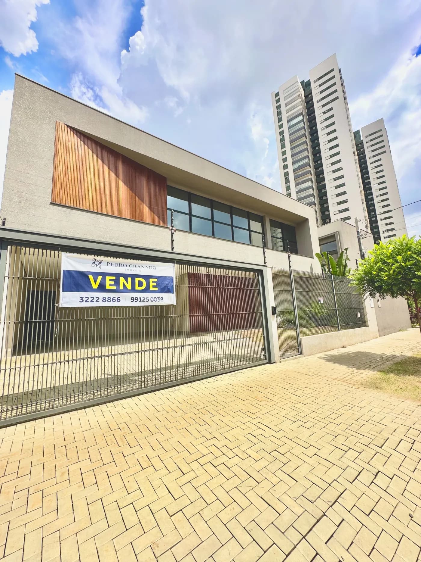 Casa/Sobrado Casa em Maringá