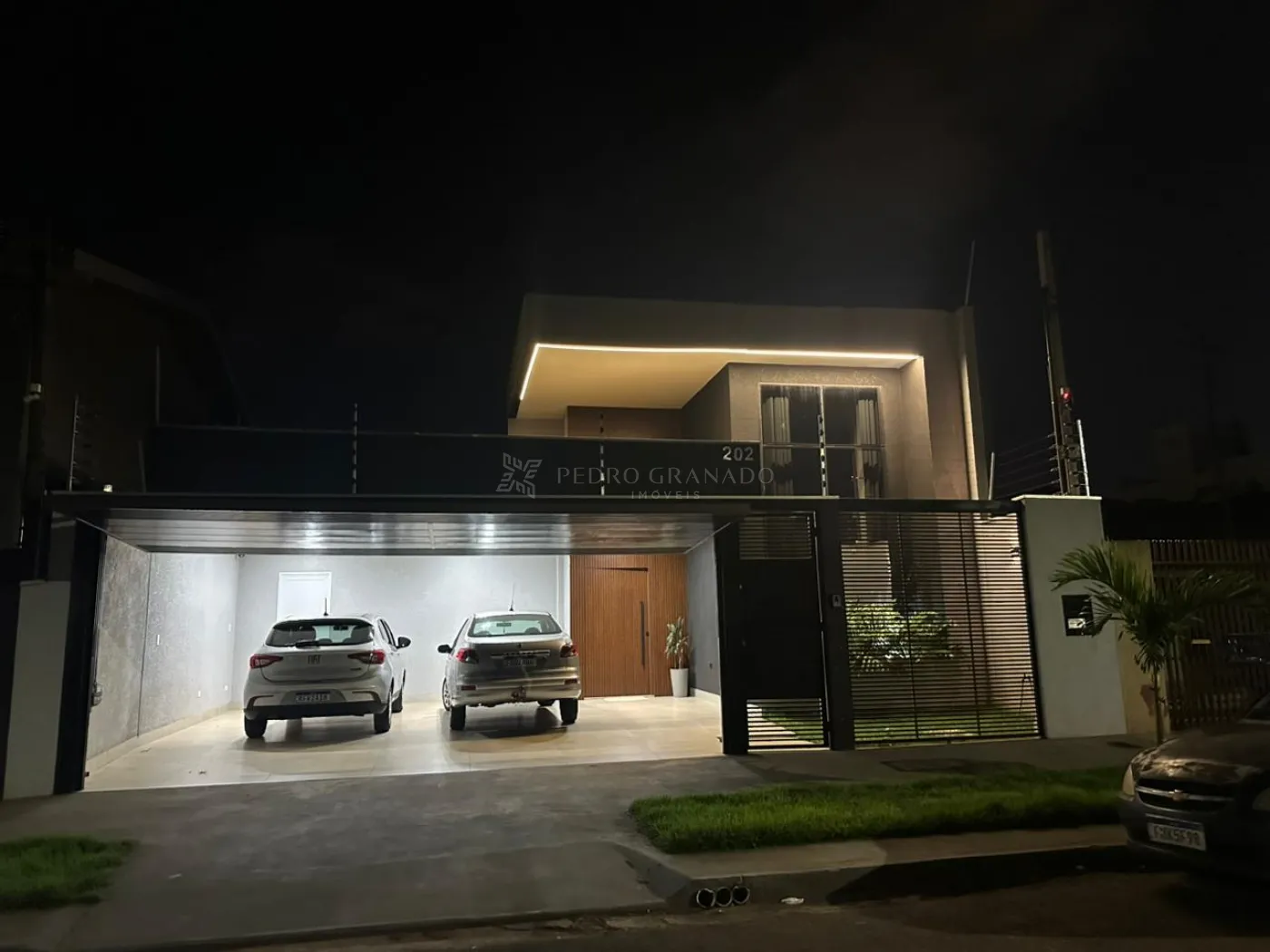Casa/Sobrado Casa em Maringá