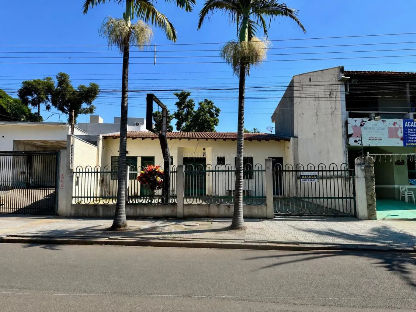 Comercial Casa Comercial em Maringá