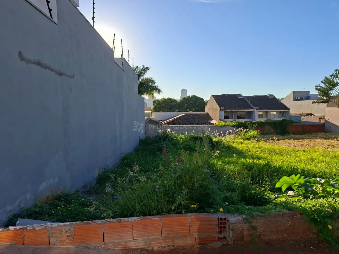 TERRENO RESIDENCIAL NO JARDIM MONÇÕES