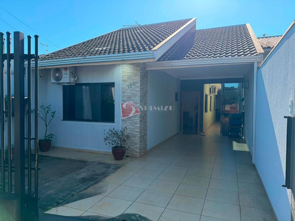 Linda casa no Jardim Sumaré em Maringá, com 119,56