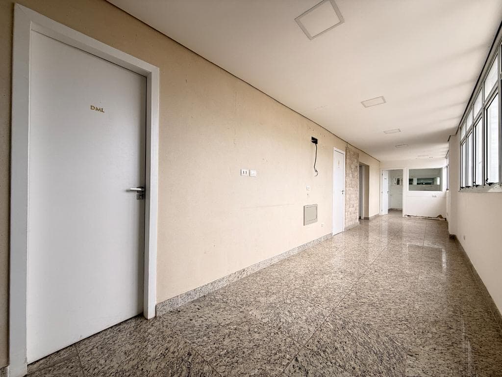 Sala à venda em Maringá, Zona 05, com 156 m², Centro Medico Ingá