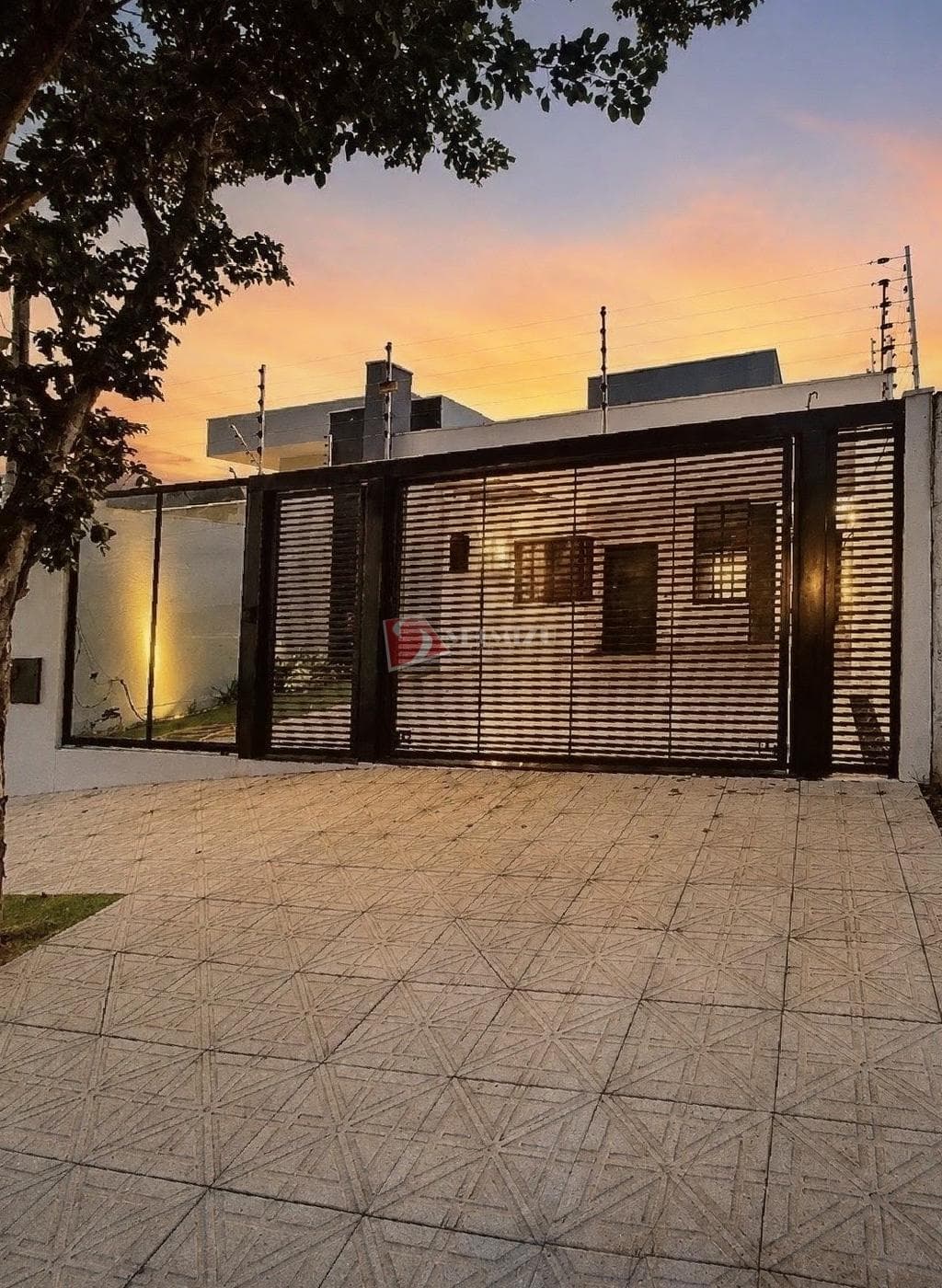 Casa à venda em Maringá, Jardim Espanha, com 3 quartos, com 124.52 m²