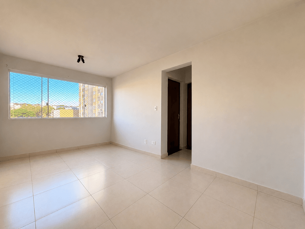 Apartamento à venda em Maringá, Jardim Ipanema, com 2 quartos, com 45.6 m²